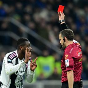 ضجة في إيطاليا.. شجار بين إداريي يوفنتوس وحكم لقاء إنتر ميلان