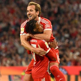 كين يقود بايرن لسحق هامبورغ والانفراد بصدارة الدوري الألماني