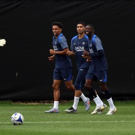 ضربة قوية.. ماركينيوس يغيب عن باريس سان جيرمان أمام برشلونة