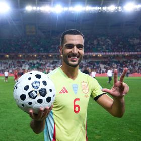 ميرينو يكشف سر تألّقه كهداف وينتظر هدية "الهاتريك" من لاعبي إسبانيا