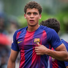 "هاتريك بالرأس في 15 دقيقة".. حمزة عبد الكريم يقود برشلونة للقب دوري الشباب