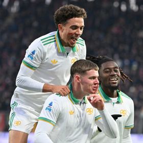 روما يتصدر الدوري الإيطالي ويترقب هدية من ميلان أمام إنتر