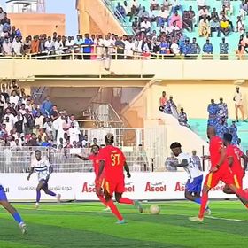 الهلال يرد ببيان ناري على قرار تتويج المريخ بالدوري السوداني
