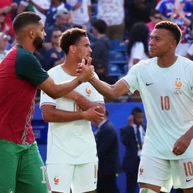 "فيفا" يرشح لاعباً عربياً بالتشكيلة المثالية لكأس العالم وغيابات صادمة