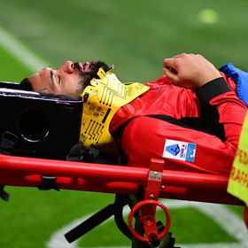 لاعب ميلان يخضع لجراحة في الفك.. وشكوك حول لحاقه بكأس العالم