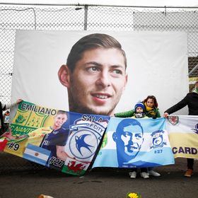 المحكمة ترفض طلب كارديف بنيل 100 مليون في قضية وفاة سالا