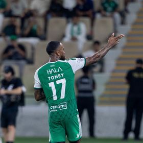 شاهد.. الأهلي ينتفض أمام الحزم ويعود إلى طريق الانتصارات