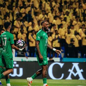 إيفان توني يطارد رقماً تاريخياً مع الأهلي في دوري روشن السعودي