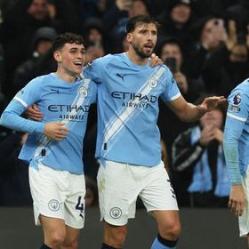 سيتي يهزم سندرلاند ويضيق الخناق على أرسنال