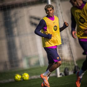 زال الخطر.. خبر سار لبرشلونة عن لامين يامال قبل ديربي كتالونيا