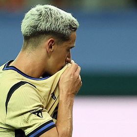 أول تعليق من غافي لاعب برشلونة بعد جراحة الركبة