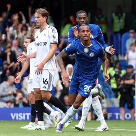 رئيس لجنة الحكام بإنجلترا: هدف فولهام في مرمى تشيلسي صحيح