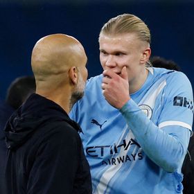 غوارديولا يقلل من أهمية حديثه الحاد مع هالاند بعد فوز سيتي على ليدز