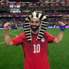 مفاجأة بالأرقام.. الكشف عن تفاصيل عقد محمد صلاح مع بشيكتاش