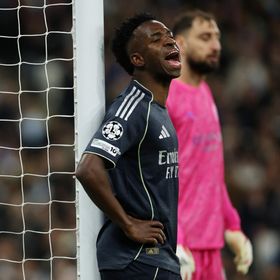 شاهد.. ريال مدريد يستغل طرد قائد سيتي ويتأهل لربع نهائي أبطال أوروبا