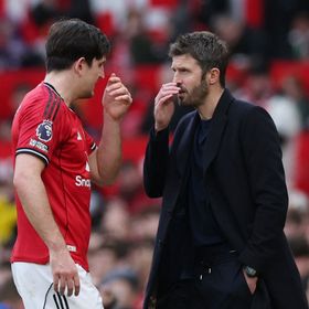 مدرب مانشستر يونايتد يكشف وضع ماغواير ولوك شو قبل مباراة نيوكاسل