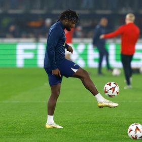 فنربخشة يهدّد سان ماكسيمين بعدما شكا "علاجه بمنشطات"