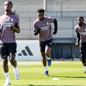 "شجار عنيف" بين أوريليان تشواميني وفيديريكو فالفيردي يزلزل ريال مدريد