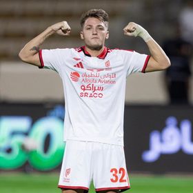 شاهد.. القادسية يُكبد نيوم خسارته الأولى في دوري روشن