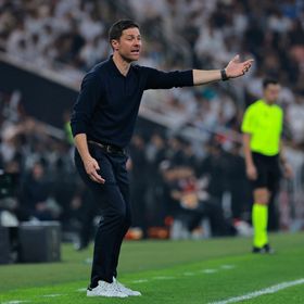 تشابي ألونسو يتفق مع نادٍ جديد.. وشرط واحد يكسر الاتفاق