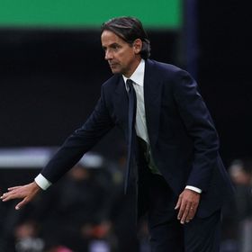 سيموني إنزاغي مستاء من الشوط الأول للهلال ويشكو قرارات تحكيمية