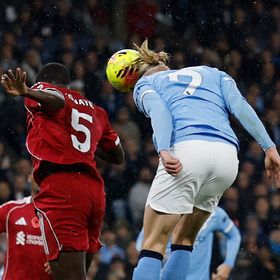 شاهد.. رأسية هالاند تمنح مانشستر سيتي التقدم على ليفربول