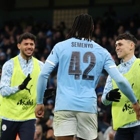 نيوكاسل مستاء من مشاركة سيمينيو في كأس الربطة بعد تغيير القواعد