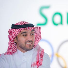 وزير الرياضة السعودي يكشف سبب تعثّر انتقال محمد صلاح إلى الاتحاد