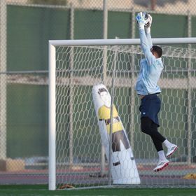 خاص "الشرق رياضة".. إصابة "نادرة" لحارس مرمى ضمك