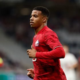 المغربي إيغامان وجيرو "التاريخي" يمنحان ليل الفوز في الدوري الأوروبي