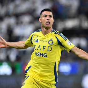 "نجم ليفربول" قربان النصر لتجديد تعاقد كريستيانو رونالدو