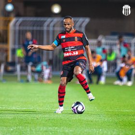 ظهير الرياض عبد الإله الخيبري يقترب من الأهلي