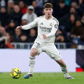 ريال مدريد يقرر إيقاف لاعبه المتمرد