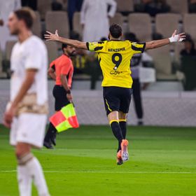 غاب رونالدو وحضر بنزيما.. تشكيلة الجولة التاسعة من الدوري السعودي