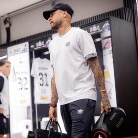 صدمة جديدة.. هل تبخَّر حلم نيمار بالتواجد في كأس العالم 2026؟