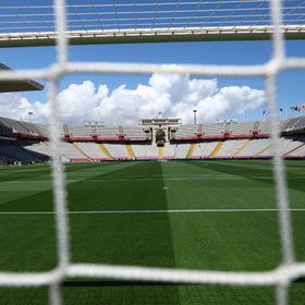 برشلونة يلعب في مونتجويك ويؤكد أن العودة إلى كامب نو "معقدة"