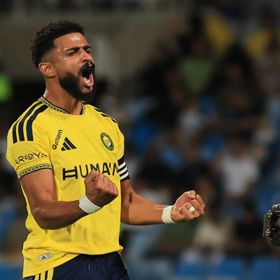 بوستيكوغلو يحسم مستقبل عبد الإله العمري مع النصر