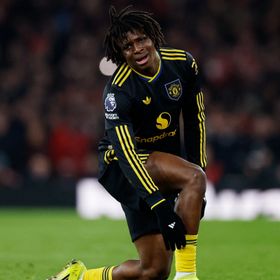 ضربة لمانشستر يونايتد.. الإصابة تبعد دورغو طويلاً عن الملاعب