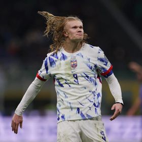 رغم تألقه.. هالاند ثالثاً بعد ميسي ورونالدو في قائمة "أقوى البدايات"