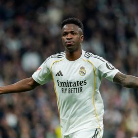 هل يحكم فينيسيوس غرفة الملابس في ريال مدريد؟