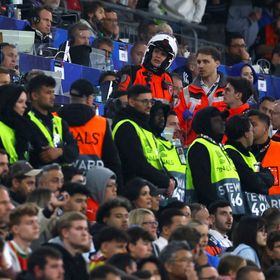 وفاة مشجع بعد سقوطه من المدرجات خلال مباراة البرتغال وإسبانيا