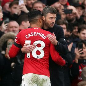 كاريك يجري تغييرين على تشكيلة مانشستر يونايتد ضد نيوكاسل