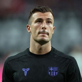 بينيا يجدد مع برشلونة ويرحل على سبيل الإعارة إلى إلتشي