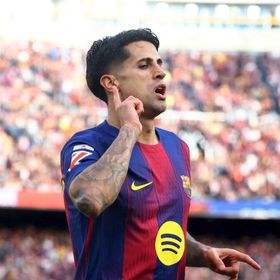 لغز مستقبل كانسيلو.. هل يقلب راتبه في الهلال موازين الميركاتو؟
