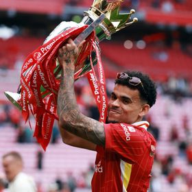 ليفربول منفتح على رحيل لويس دياز إلى برشلونة