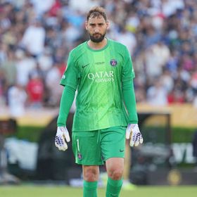 مانشستر يونايتد يتخلى عن دوناروما ويقترب من ضم خليفة كورتوا