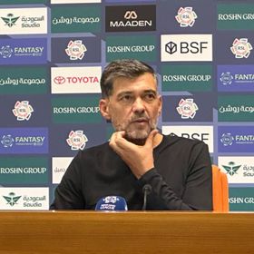 سيرجيو كونسيساو "محبط" بسبب تعاسة لاعبي الاتحاد وجمهوره