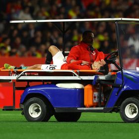 طبيب منتخب مصر يكشف تفاصيل إصابة هاني وعيسى أمام إسبانيا