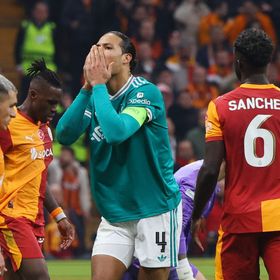 فان دايك يؤكد أن مصير ليفربول بيده رغم الخسارة أمام غلطة سراي