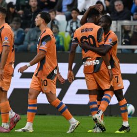 يوفنتوس يتعادل مع أتالانتا ويُهدي نابولي فرصة للابتعاد بقمة الدوري الإيطالي